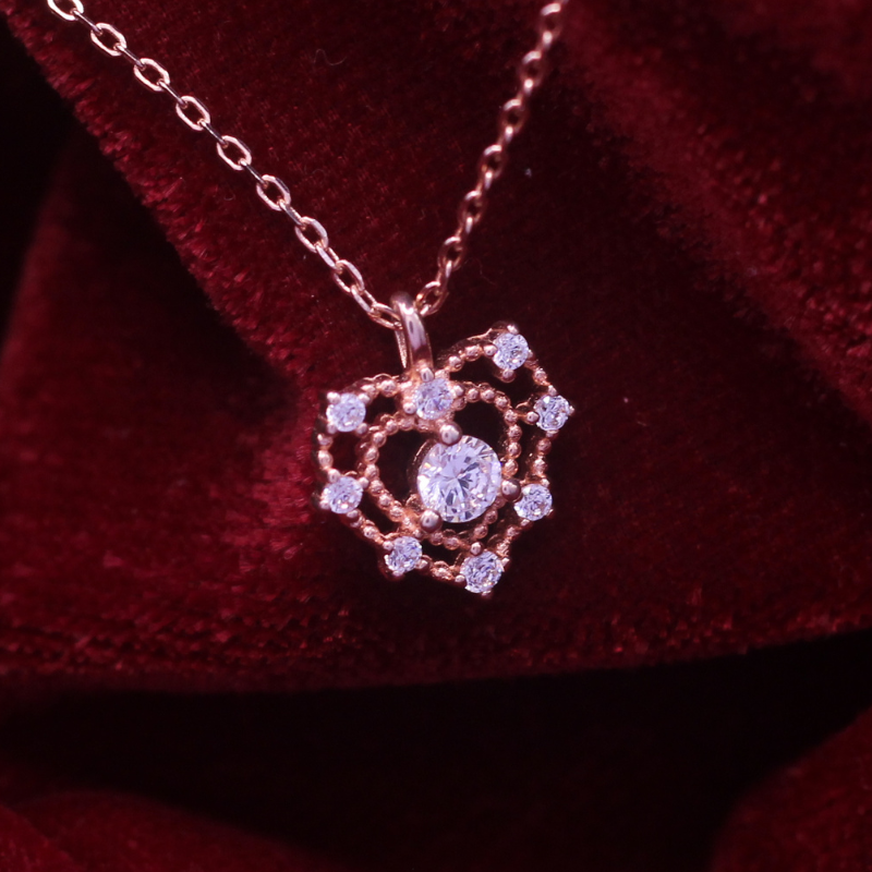 Reeva's 925 sterling silver  Heart Pendant with  Rose Gold