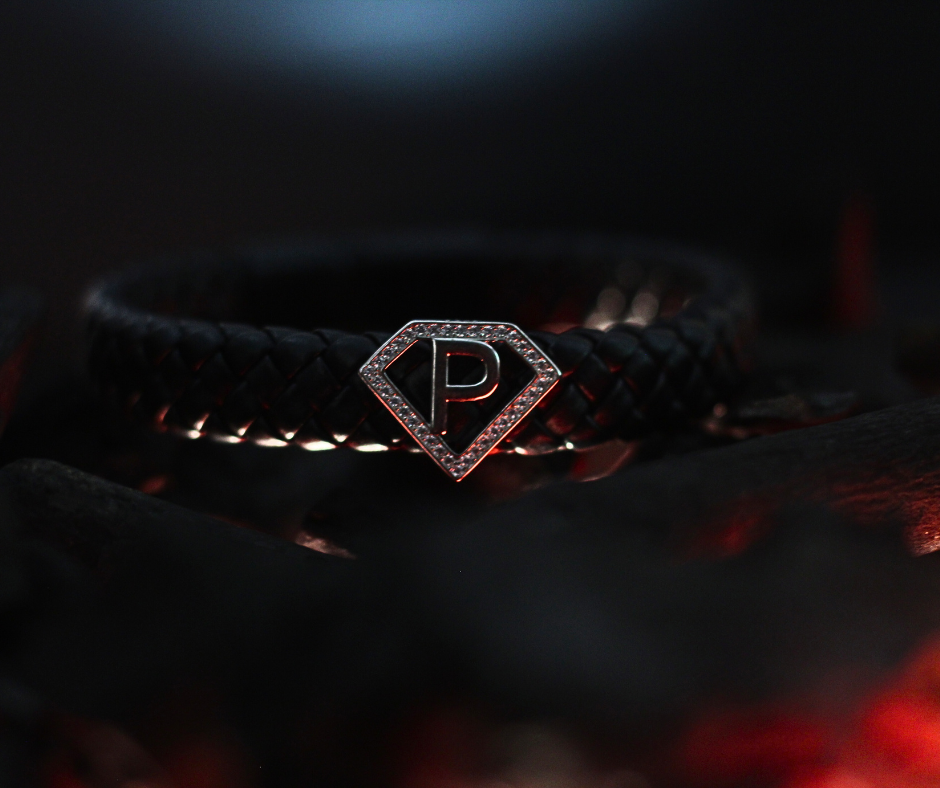 Lether alphabet(P) bracelet