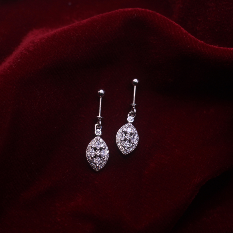 925 Sterling Silver Leaf-Shaped CZ Bugdi