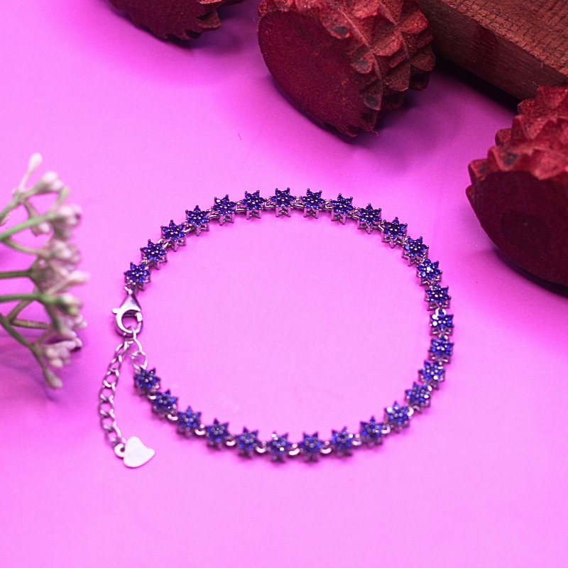 Reeva's 925 Sterling Silver Floral Diamond Bracelet