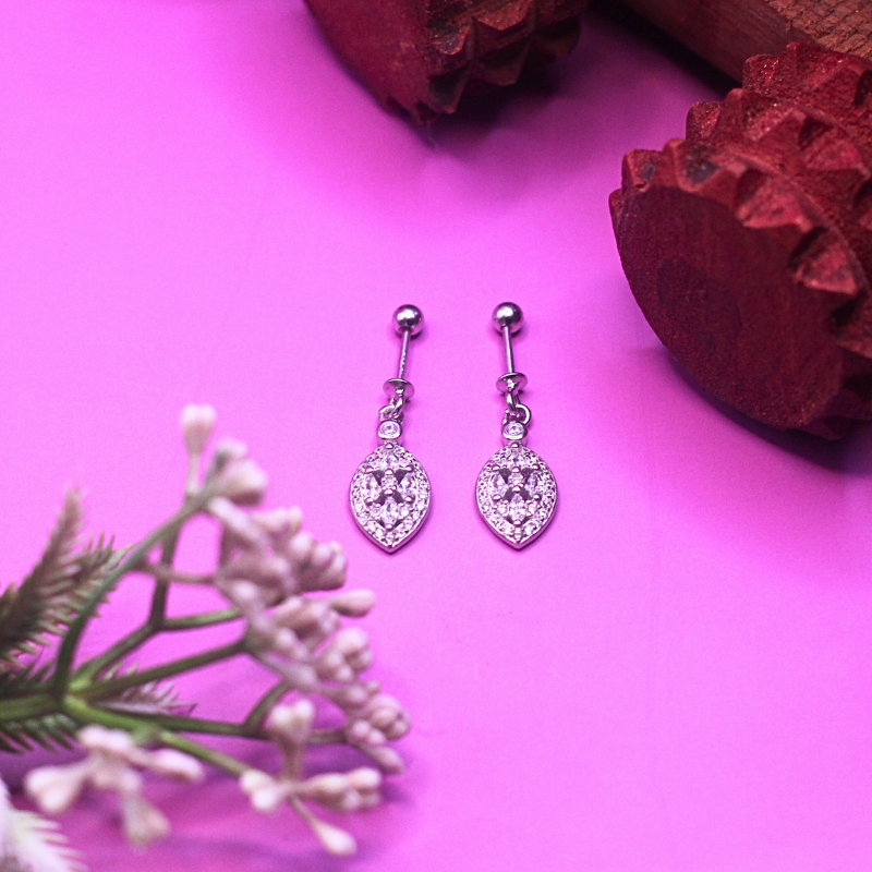 925 Sterling Silver Leaf-Shaped CZ Bugdi