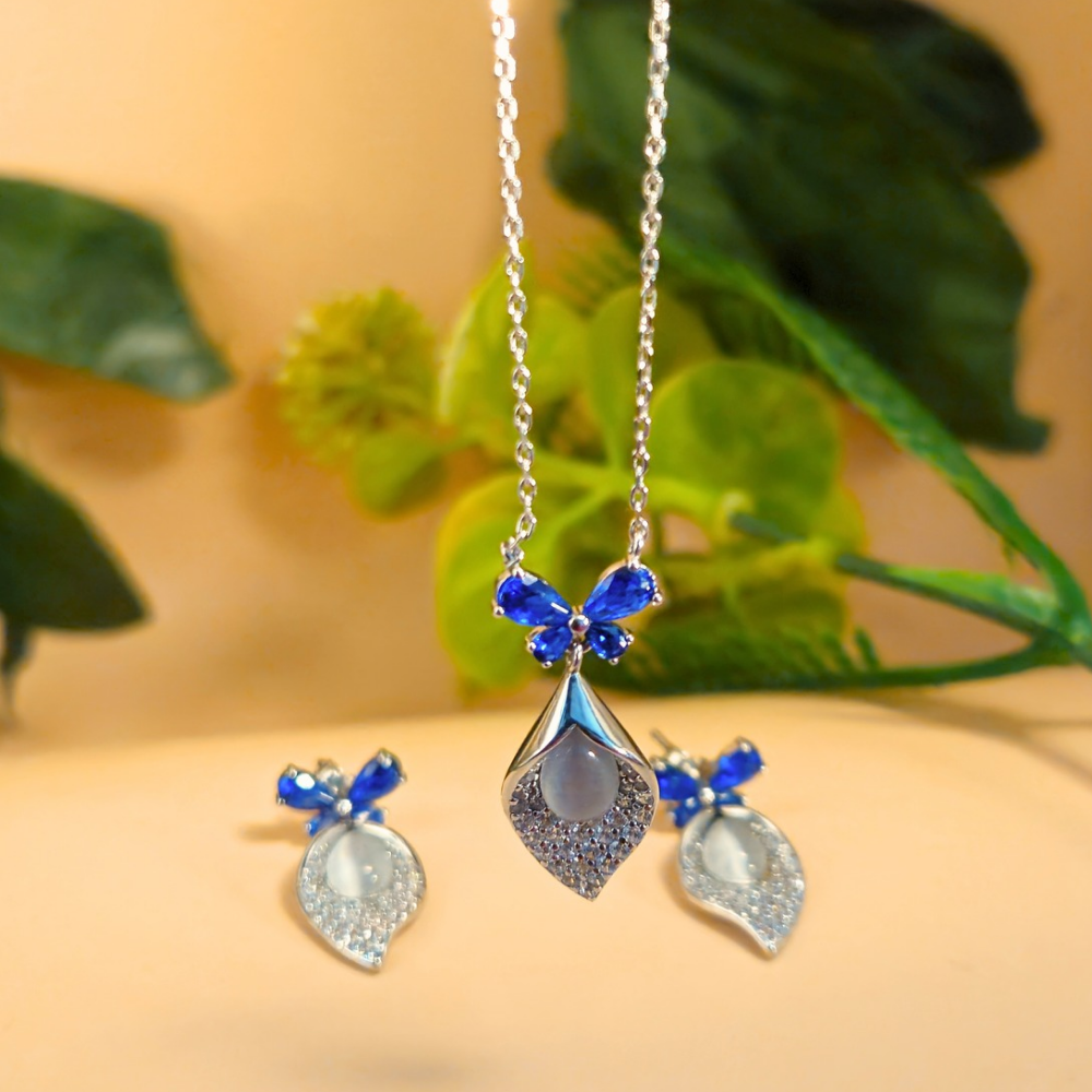 Reeva's 925 sterling silver Butterfly dimond pandalset