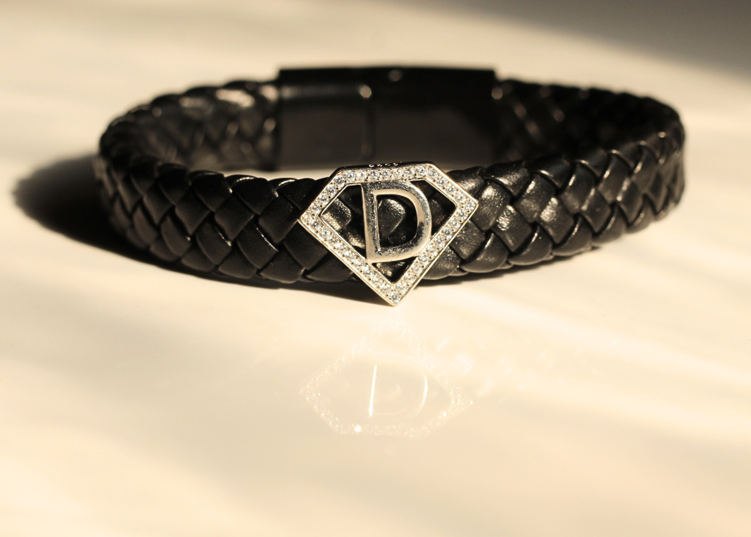 Leather alphabet(D) bracelet