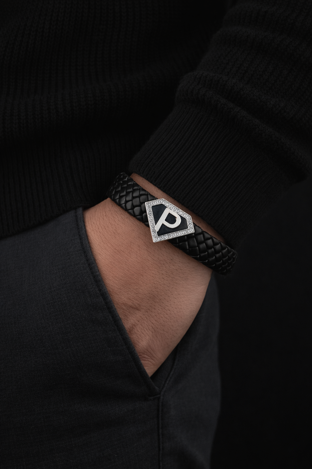 Lether alphabet(P) bracelet