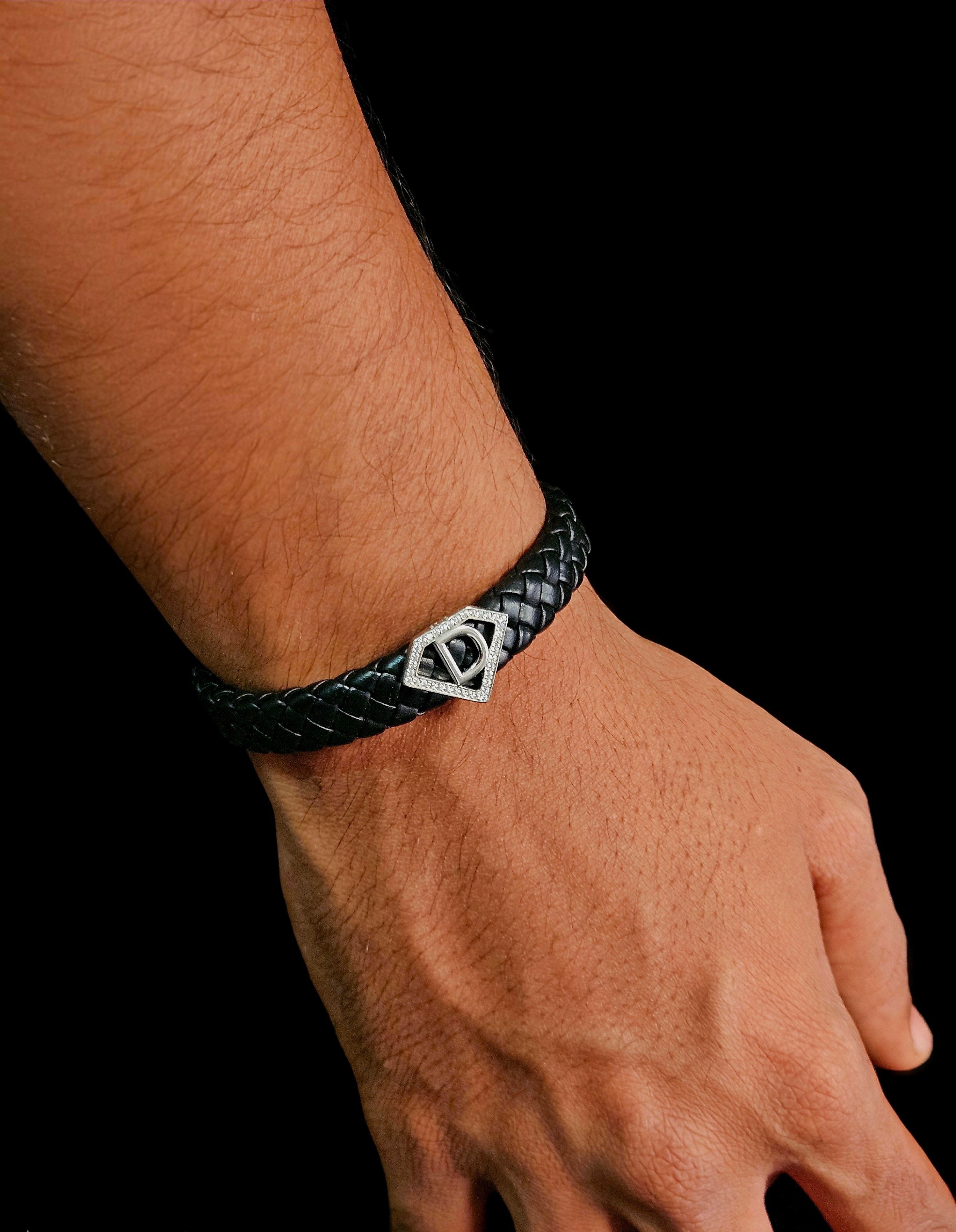 Leather alphabet(D) bracelet