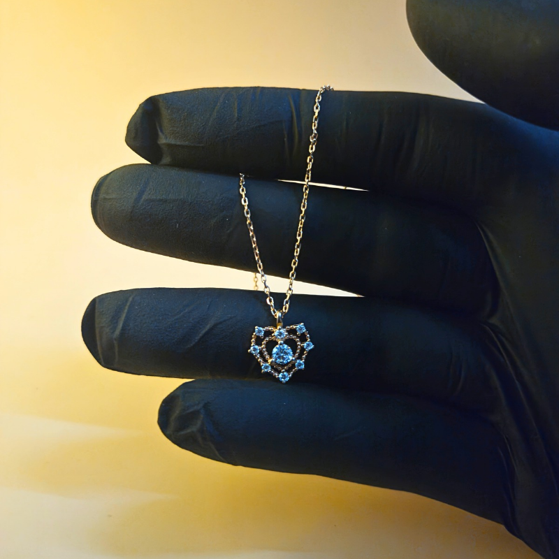 Reeva's 925 sterling silver  Heart Pendant with  Rose Gold